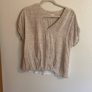 Cheetah print top shirt sleeve